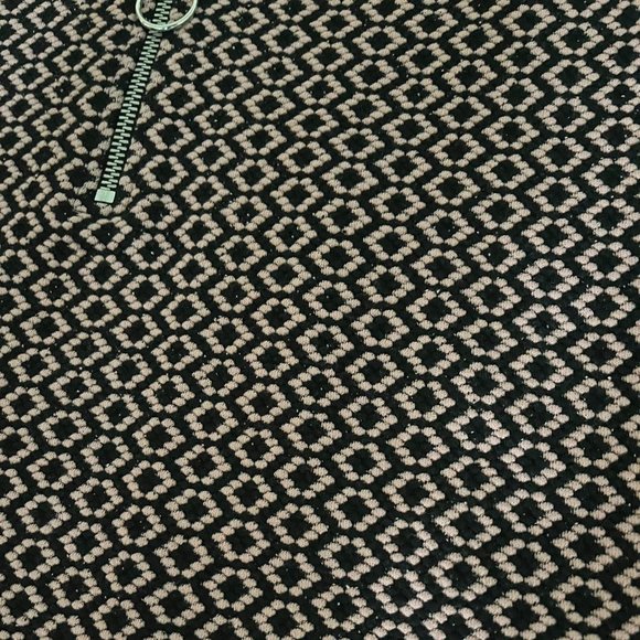 Cool Skirt From Topshop - Picture 3 of 5